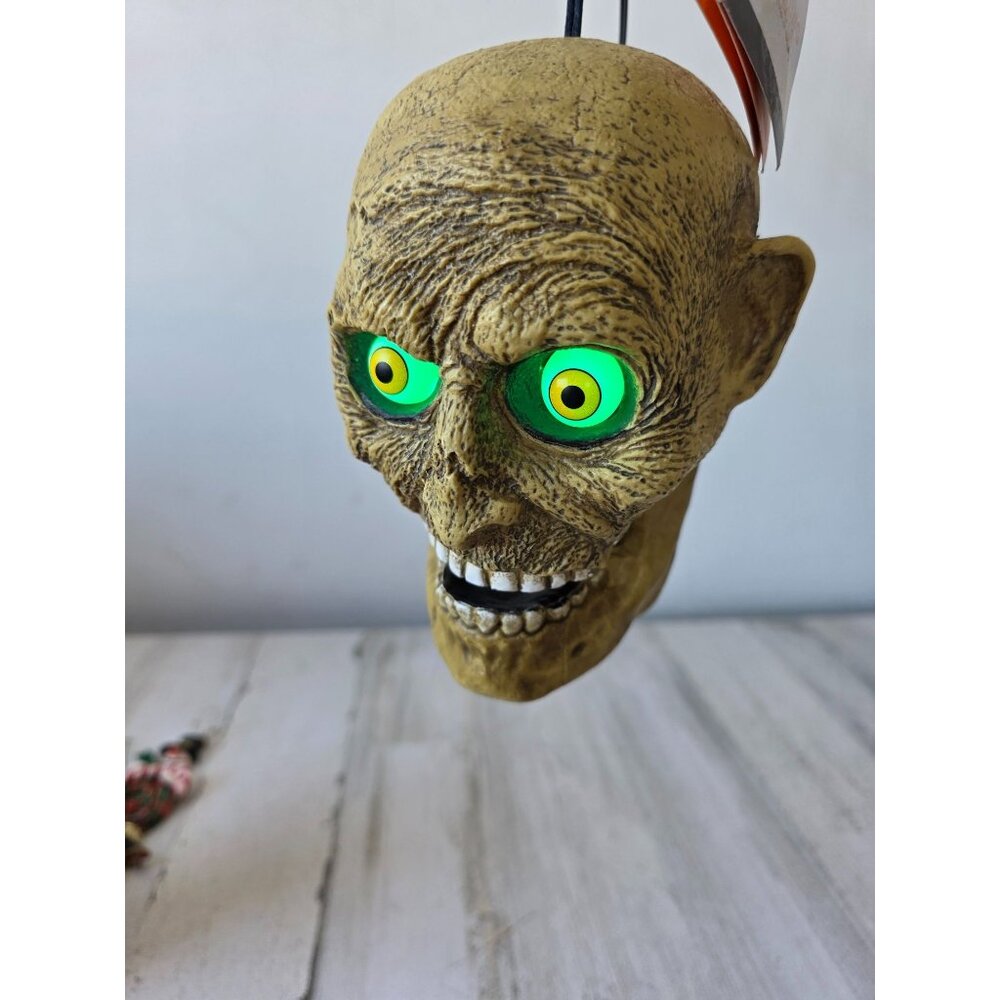 Vintage seasonal visions chattering zombie Halloween animated light up funny dec